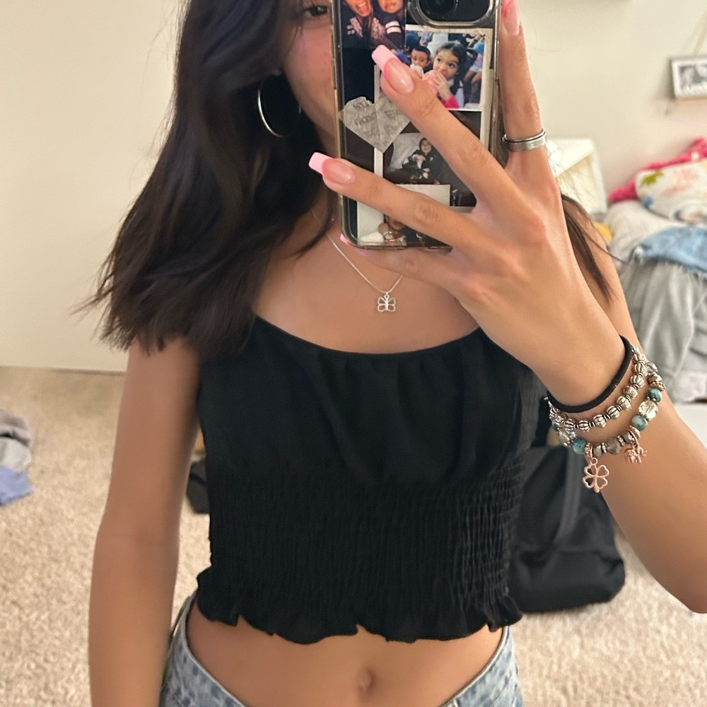 🔥BRAND NEW Black Smocked Crop Top